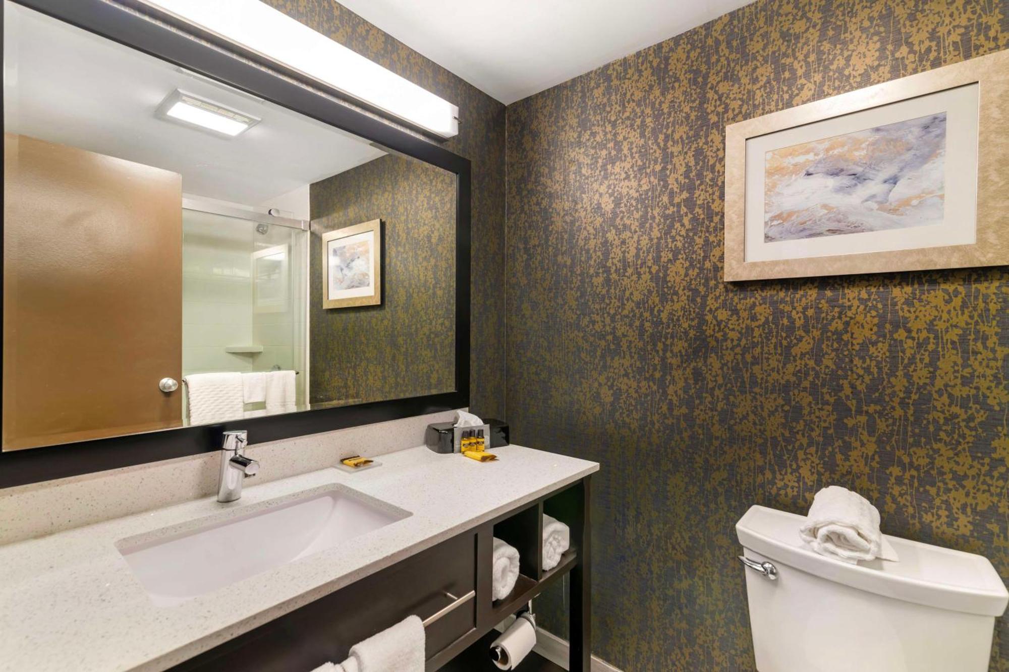 Best Western Plus Landmark Inn Лаконія Екстер'єр фото